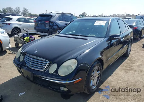 2003 Mercedes-Benz E 320 z USA, uszkodzony, nr VIN WDBUF65J53A342786